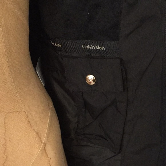 Calvin Klein Puffer Jacket - Picture 6 of 8